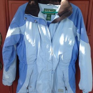 LL Bean Ski Jacket women's medium primaloft filled